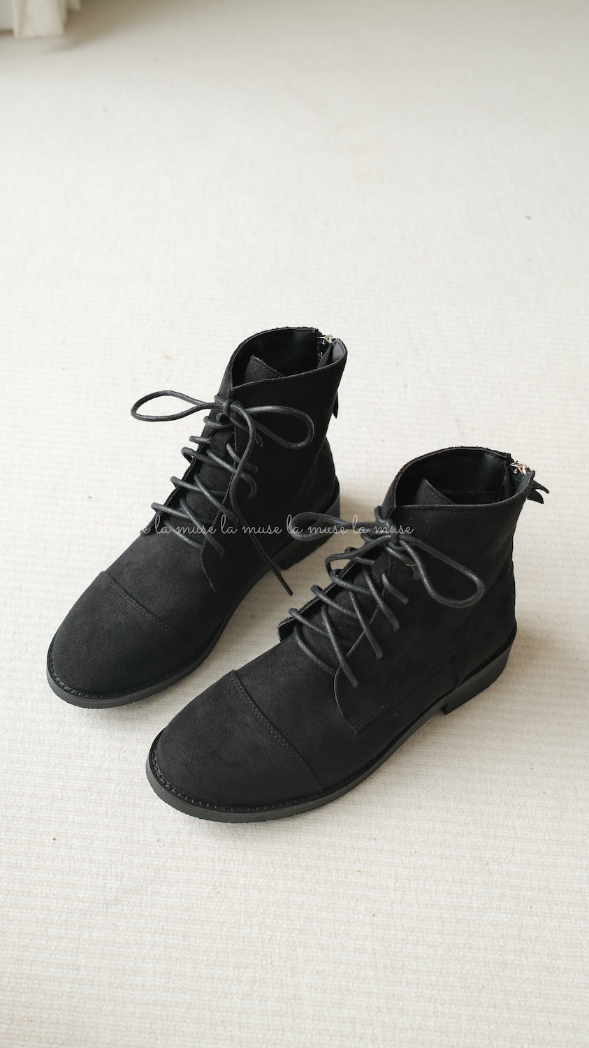 Boots buộc dây nữ da lộn Madela
