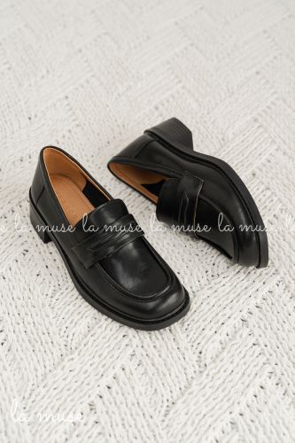Giày loafer Meji