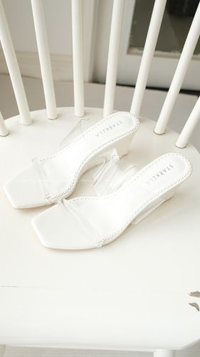 Guốc cao gót đế xuồng quai trong Riri