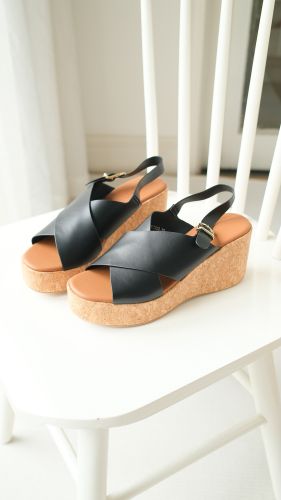 Giày sandal quai hậu nữ Sarang