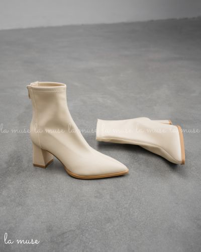 Boots mũi nhọn Tina