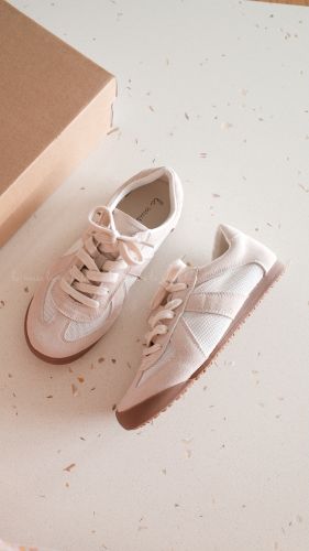 Giày thể thao nữ Uein